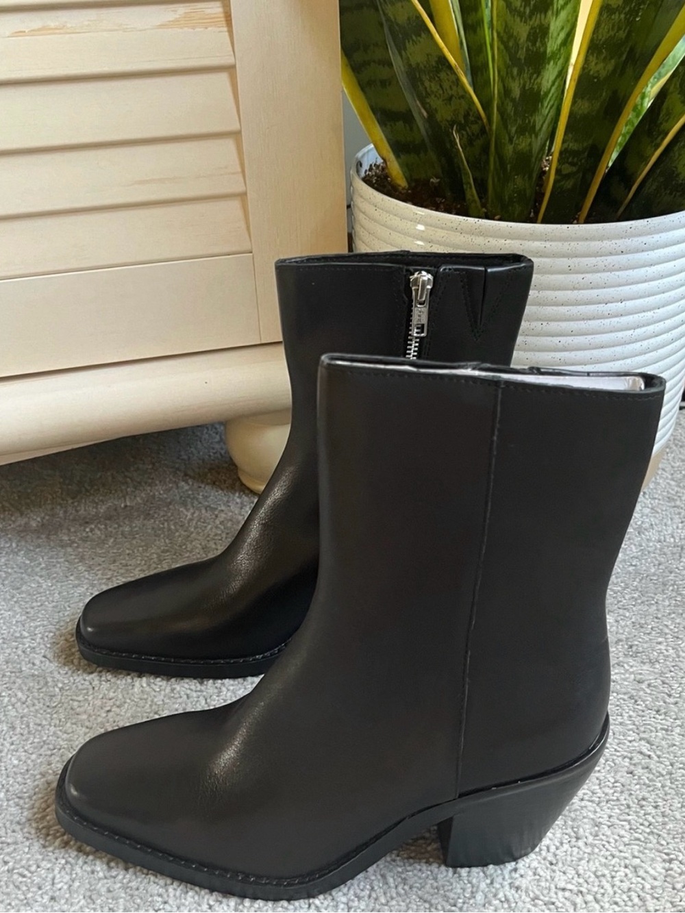 NEW Madewell Idris Genuine Leather 
Side Zip Ankle Boot 7